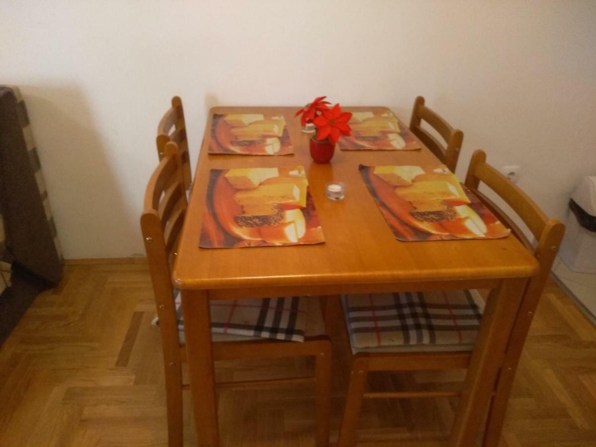 Apartman Marina Sa Garazom Novi Sad Exterior foto