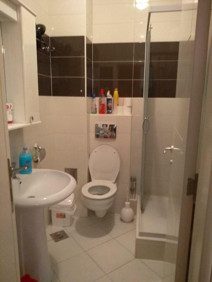 Apartman Marina Sa Garazom Novi Sad Exterior foto