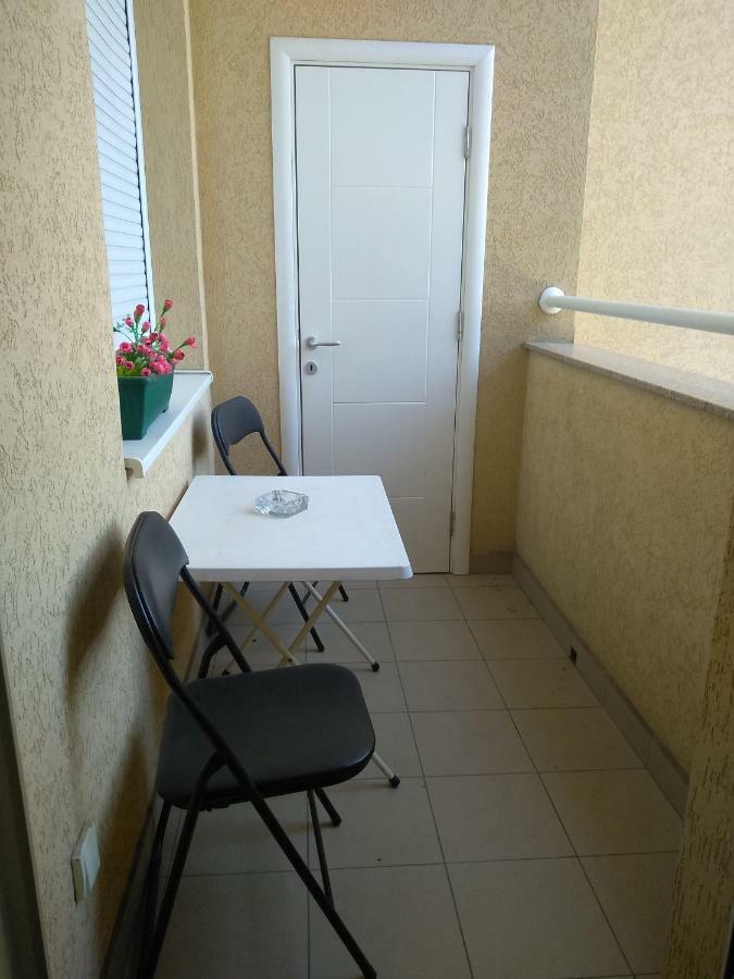 Apartman Marina Sa Garazom Novi Sad Exterior foto